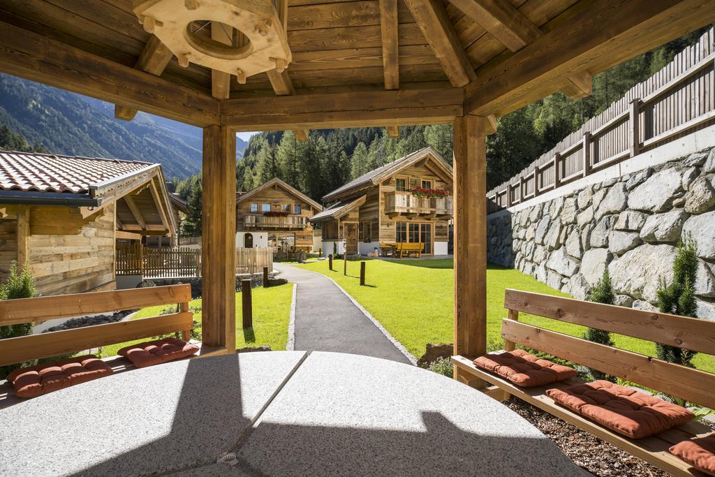 Wellnesshuettendorf Wiese Санкт-Леонгард-ім-Пітцталь Екстер'єр фото